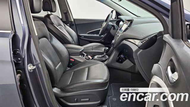 Hyundai Santafe 2016 — photo 12