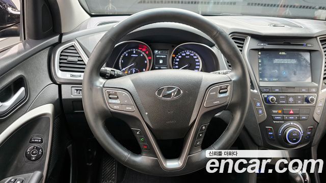 Hyundai Santafe 2016 — photo 13