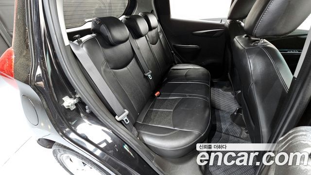 Chevrolet Korea Spark 2017 — photo 11