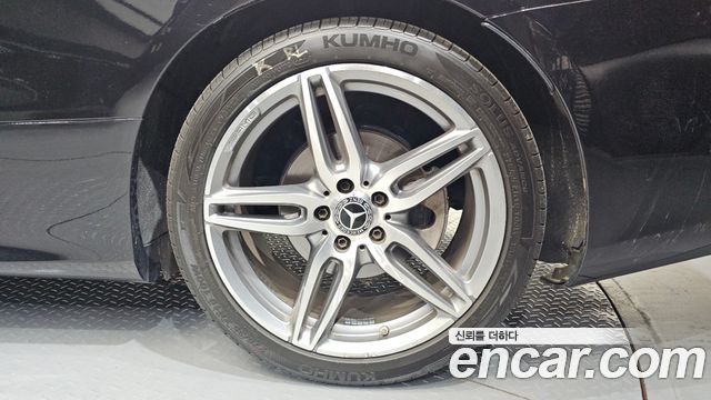 Mercedes-Benz E-Class 2018 — photo 7