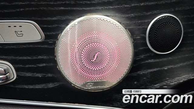 Mercedes-Benz E-Class 2018 — photo 30