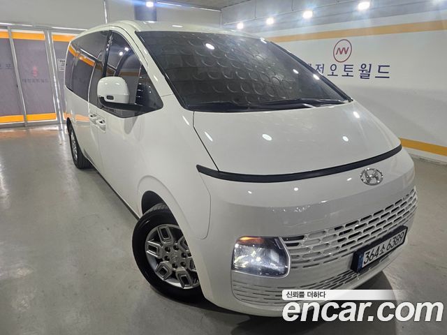 Hyundai Staria 2022 — photo 8
