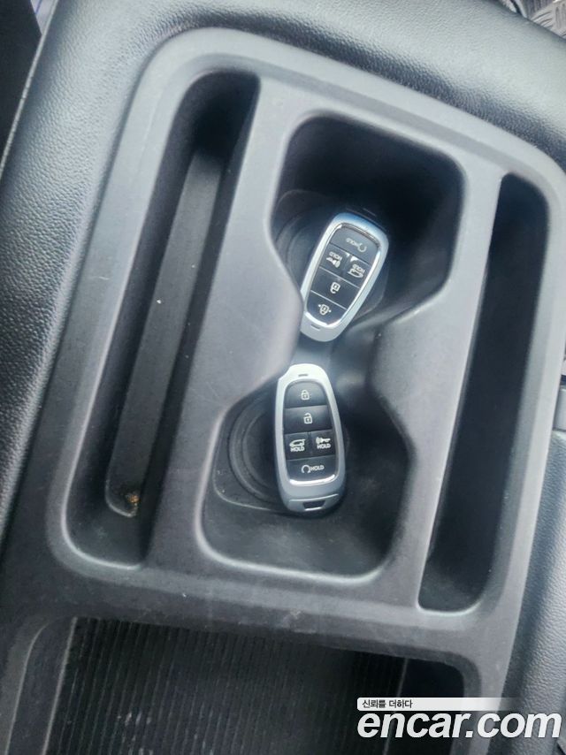 Hyundai Staria 2022 — photo 18