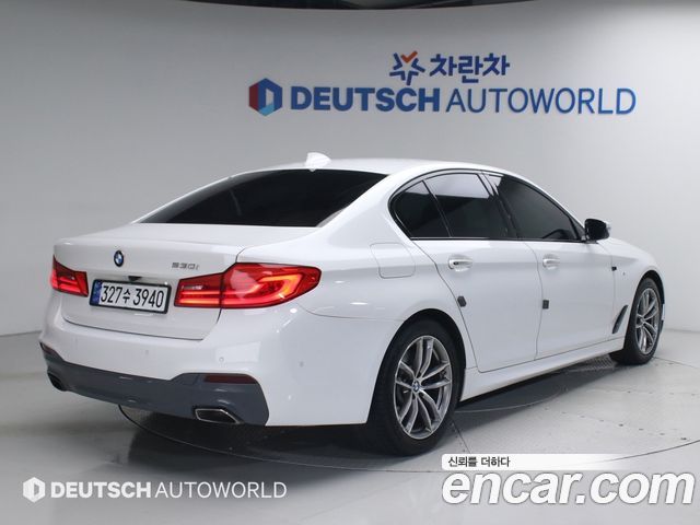 BMW 5-Series 2017 — photo 2