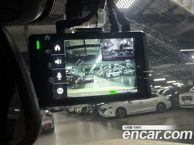 BMW 5-Series 2017 — photo 8