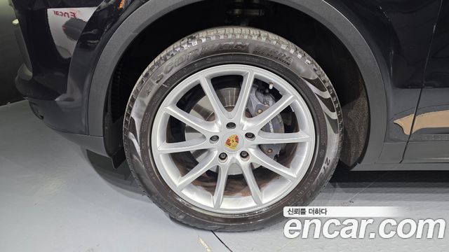 Porsche Cayenne 2021 — photo 5
