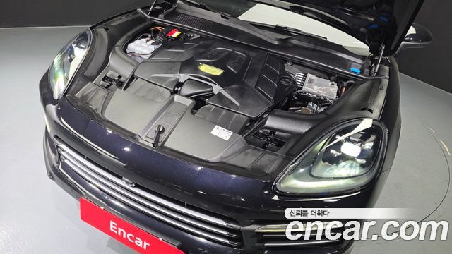 Porsche Cayenne 2021 — photo 6