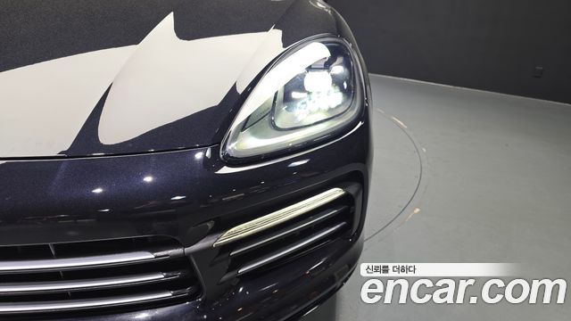 Porsche Cayenne 2021 — photo 8