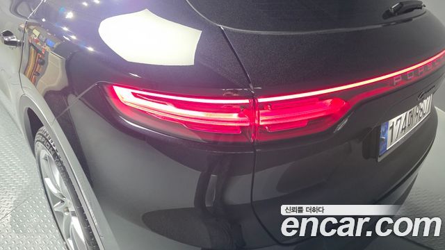 Porsche Cayenne 2021 — photo 9