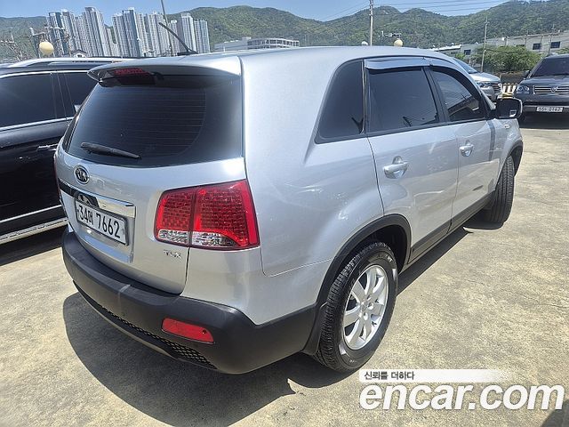 Kia Sorento 2010 — photo 2