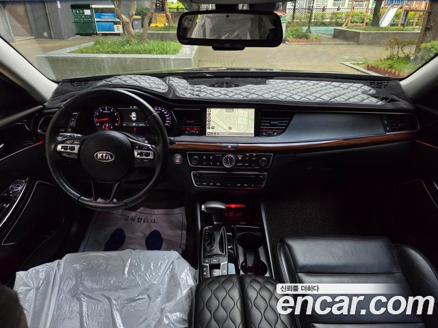 Kia K7 2017 — photo 9