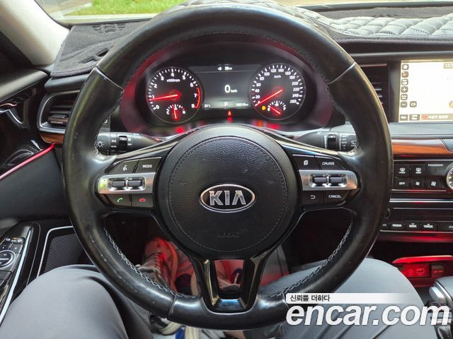 Kia K7 2017 — photo 10