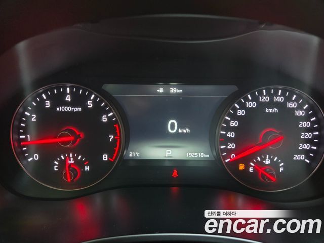 Kia K7 2017 — photo 11