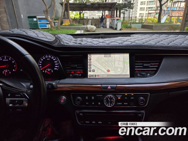 Kia K7 2017 — photo 12