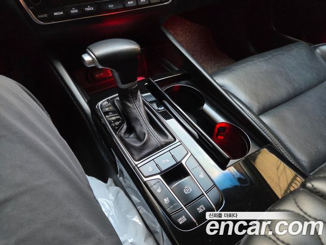 Kia K7 2017 — photo 13