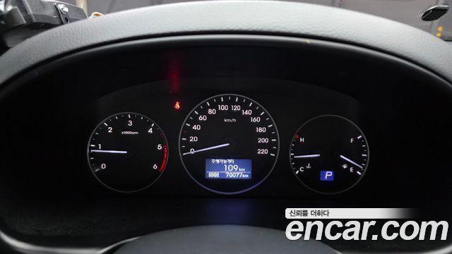 Hyundai Starex 2020 — photo 11