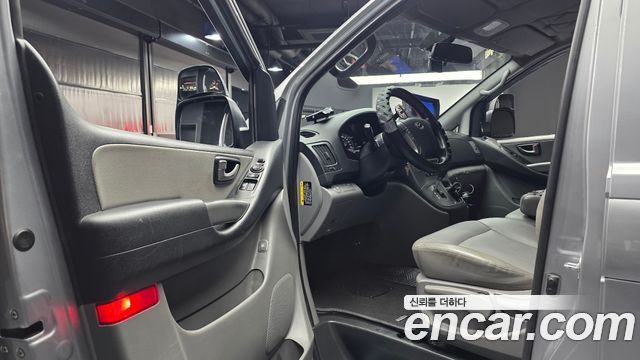 Hyundai Starex 2020 — photo 13