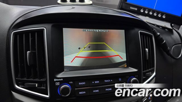 Hyundai Starex 2020 — photo 19