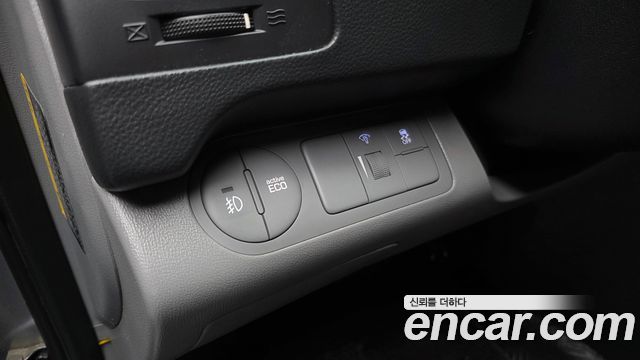 Hyundai Starex 2020 — photo 23