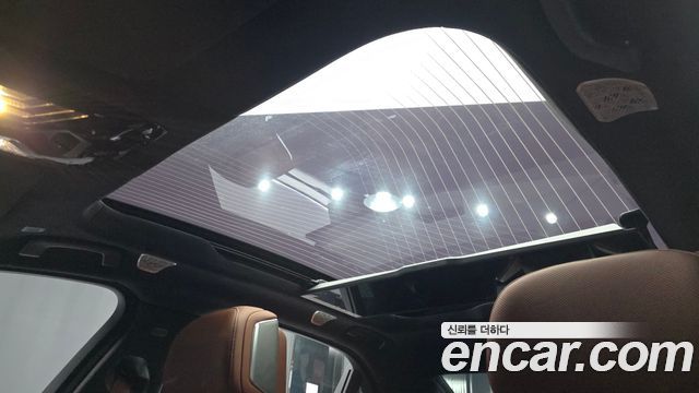 BMW 7-Series 2025 — photo 19