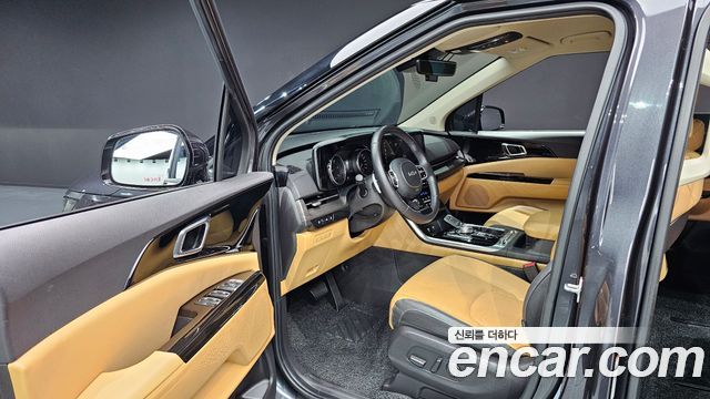 Kia Canival 2023 — photo 10