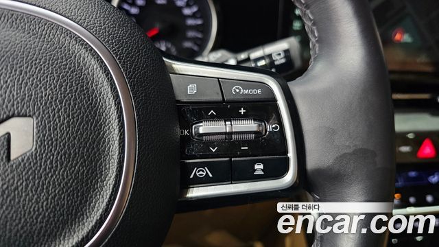 Kia Canival 2023 — photo 15