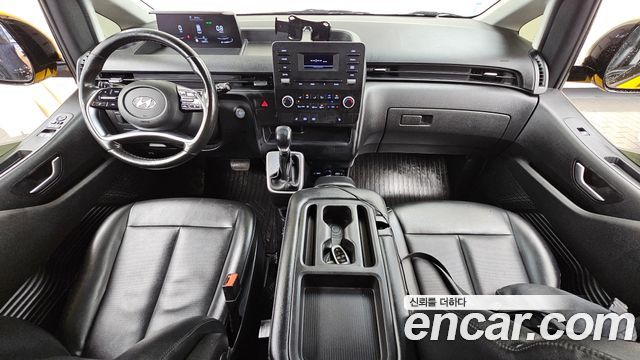Hyundai Staria 2022 — photo 10