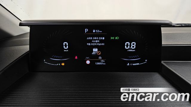 Hyundai Staria 2022 — photo 11