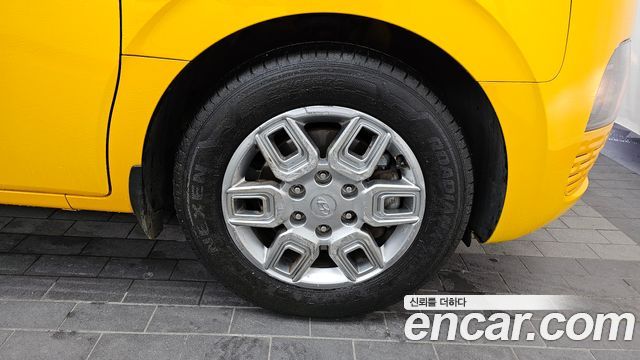 Hyundai Staria 2022 — photo 7