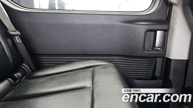 Hyundai Staria 2022 — photo 15