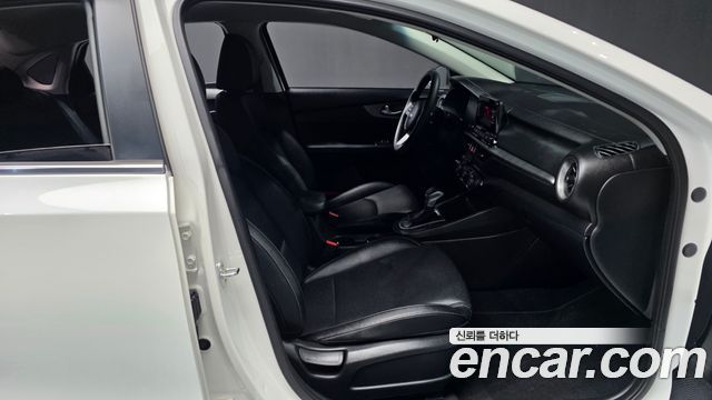 Kia K3 2019 — photo 17