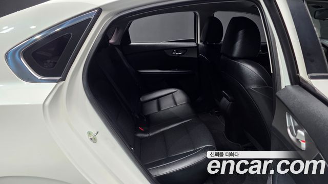 Kia K3 2019 — photo 18