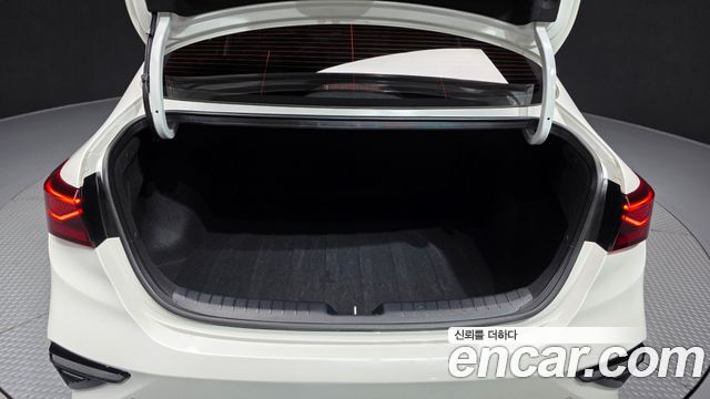 Kia K3 2019 — photo 26