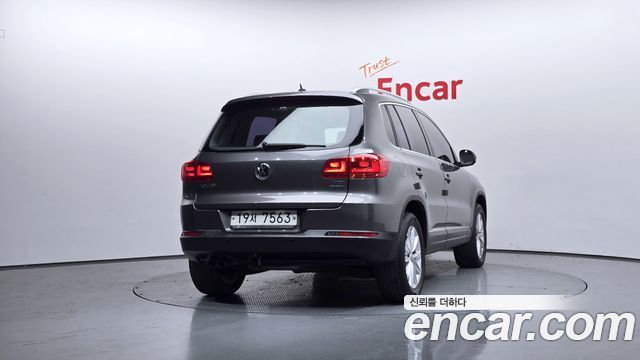 Volkswagen Tiguan 2015 — photo 4