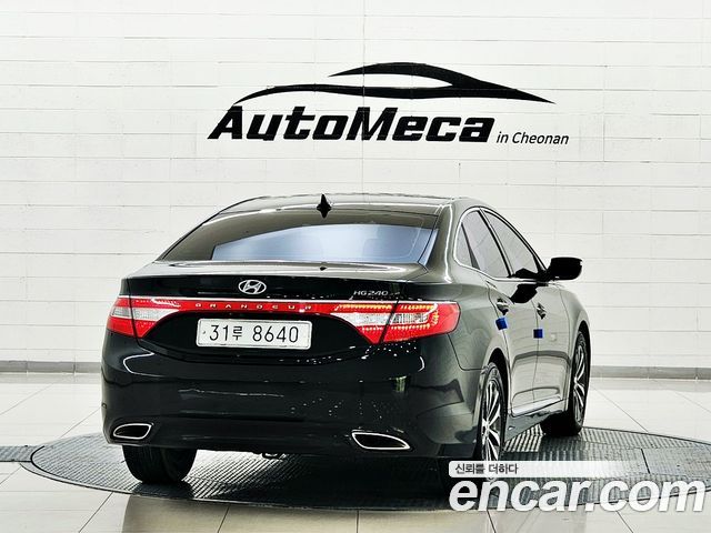 Hyundai Grandeur 2011 — photo 3