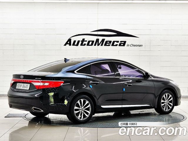 Hyundai Grandeur 2011 — photo 4