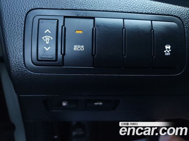 Kia K7 2012 — photo 19
