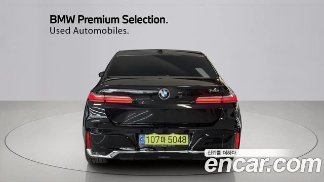 BMW 7-Series 2025 — photo 4