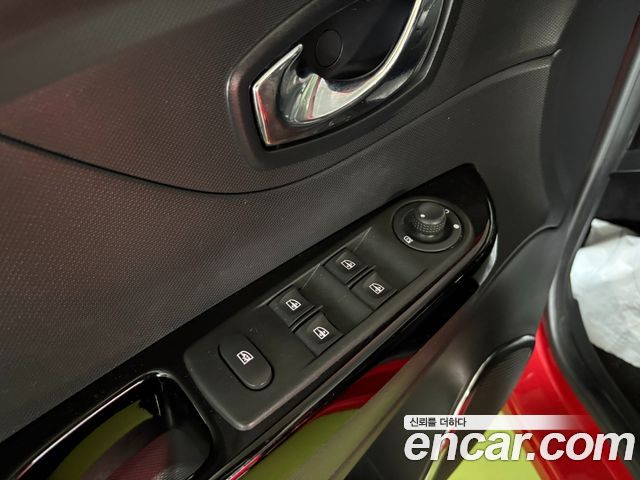 Renault Korea QM3 2015 — photo 14