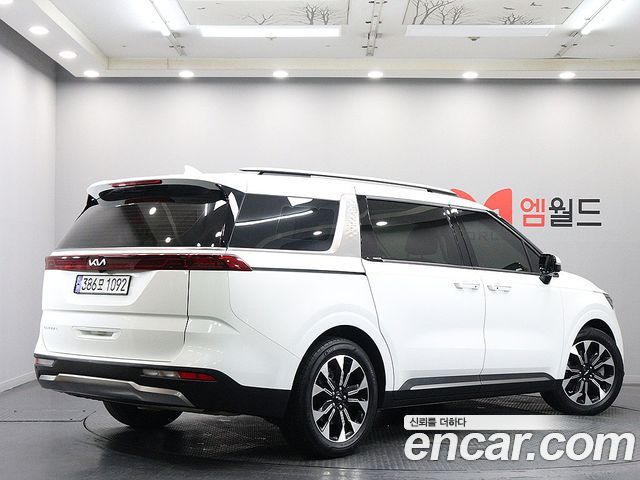Kia Canival 2022 — photo 3