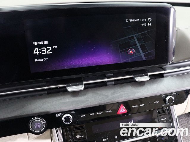 Kia Canival 2022 — photo 8