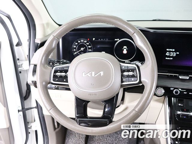 Kia Canival 2022 — photo 15