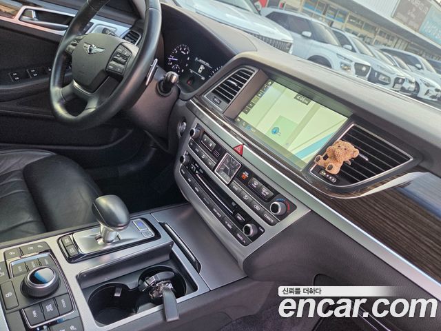 Genesis G80 2018 — photo 20