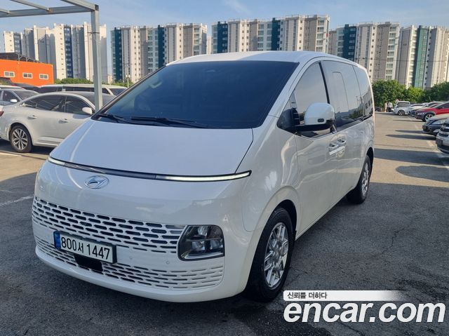 Hyundai Staria 2022 — photo 3