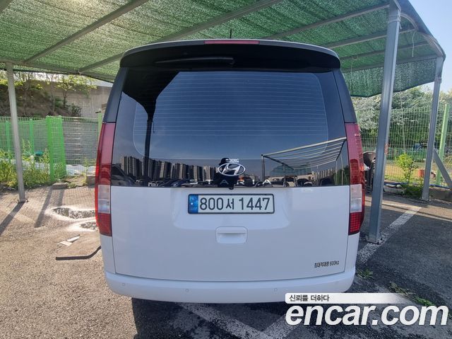 Hyundai Staria 2022 — photo 4