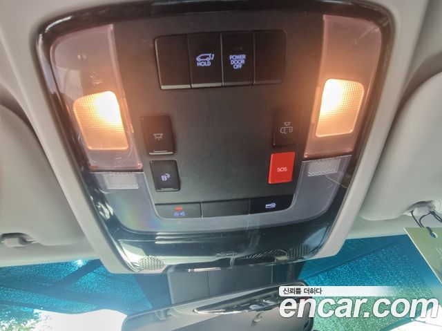 Hyundai Staria 2022 — photo 12