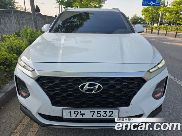 Hyundai Santafe 2019 — photo 8