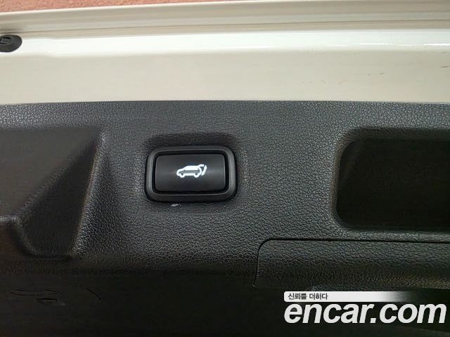 Hyundai Santafe 2019 — photo 15
