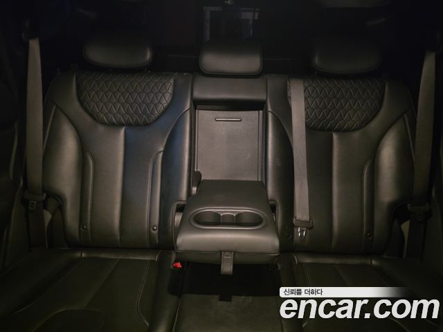 Hyundai Santafe 2019 — photo 18