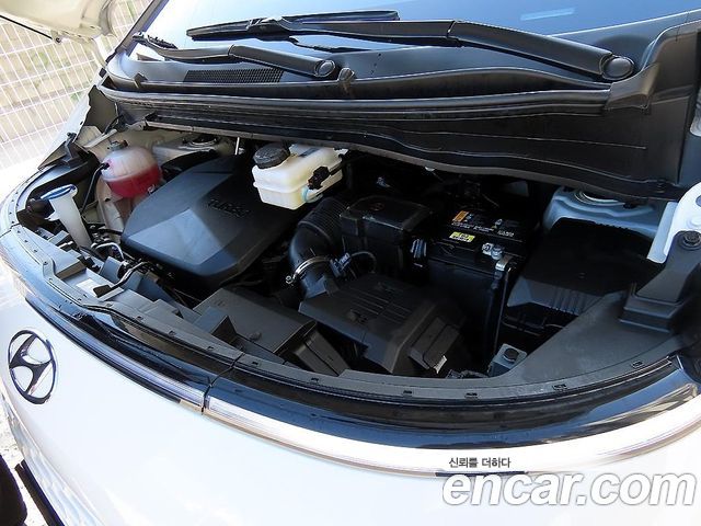 Hyundai Staria 2023 — photo 6